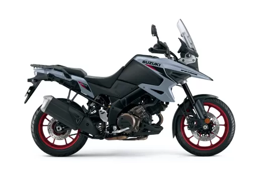 v-strom-1050-de-pricing-show-6-lfb7kityrm.jpg