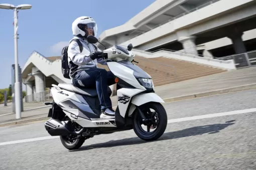 suzuki-news-boost-trio-action-6-jyoqdxad0c.jpg
