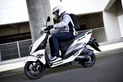 suzuki-news-boost-trio-action-7-ctiuz4emzg.jpg