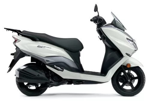 suzuki-news-boost-trio-show-14-vvwzzmdc9h.jpg