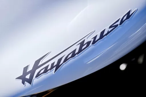 suzuki-hayabusa-white-colour-decal-pnsvev4jyr.jpg
